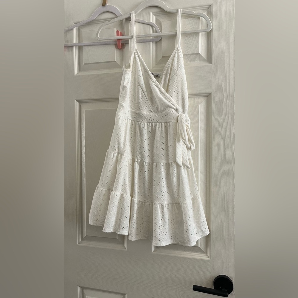 Elegant White Mini Dress